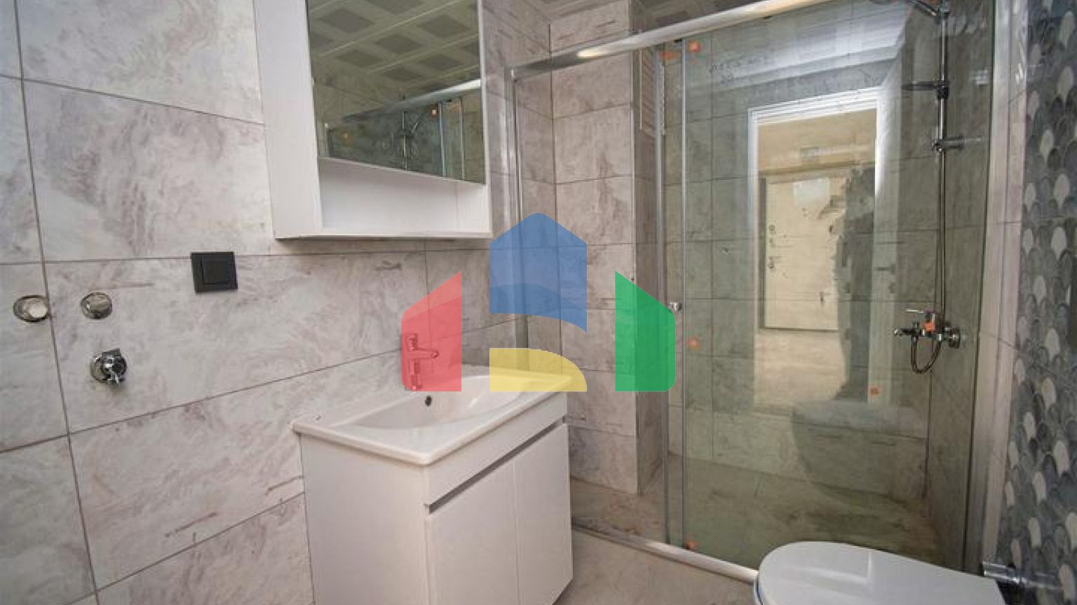 Квартири планування 1 + 1 в мікрорайоні Сарису - Анталія