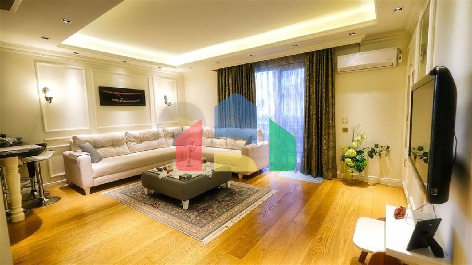 Квартира 2+1 в комплексе отельного плана в 5 минутах от моря