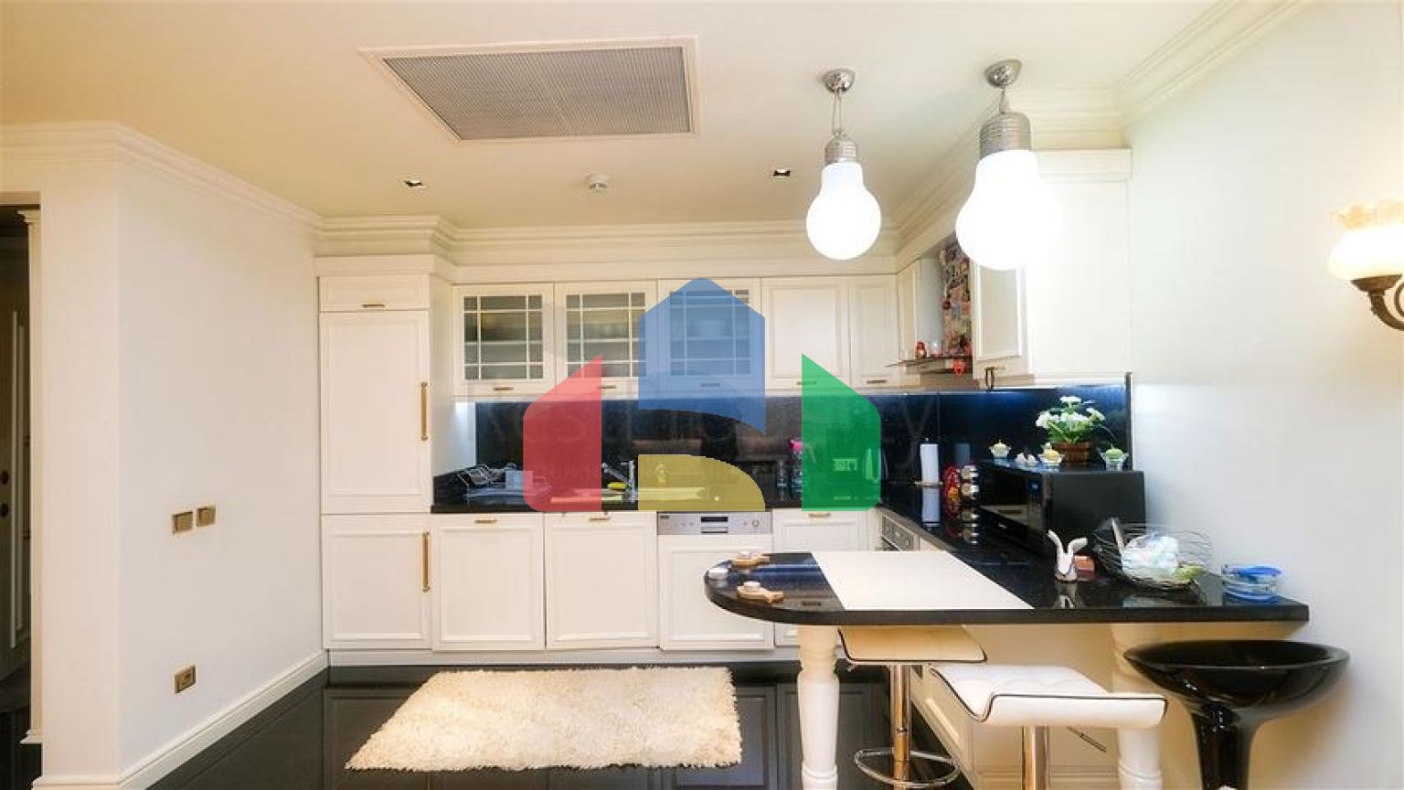 Квартира 2+1 в комплексе отельного плана в 5 минутах от моря