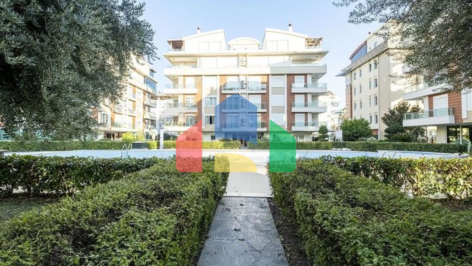 Квартира 2 + 1 з меблями в Лимані Коньяалти 600 м до моря