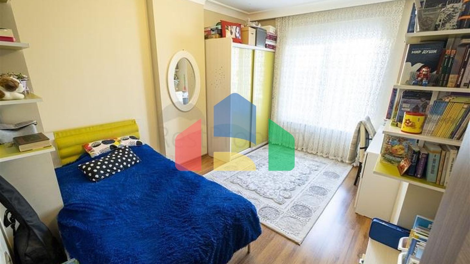 Квартира 2 + 1 з меблями в Лимані Коньяалти 600 м до моря