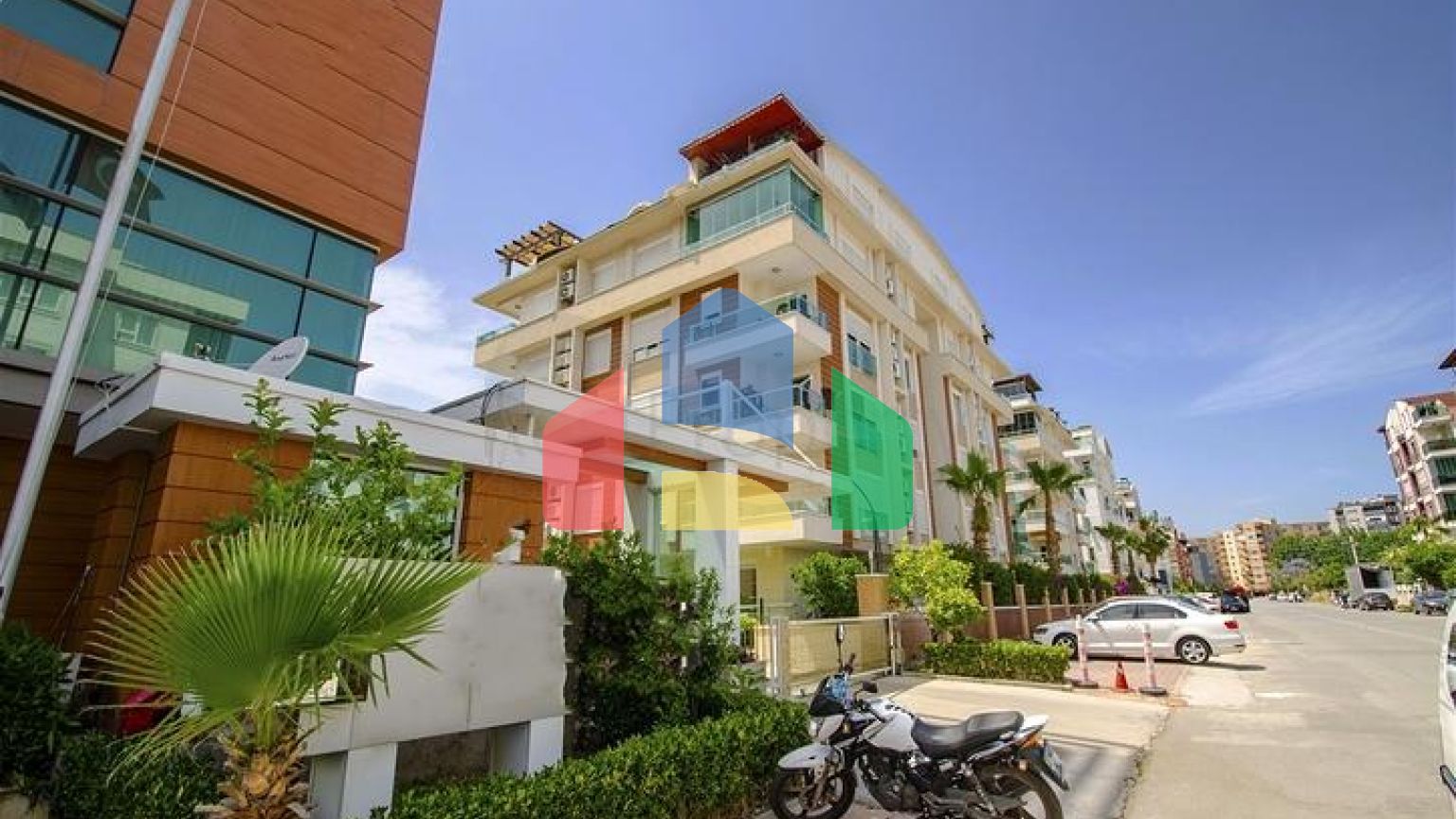 Квартира 2 + 1 з меблями в Лимані Коньяалти 600 м до моря