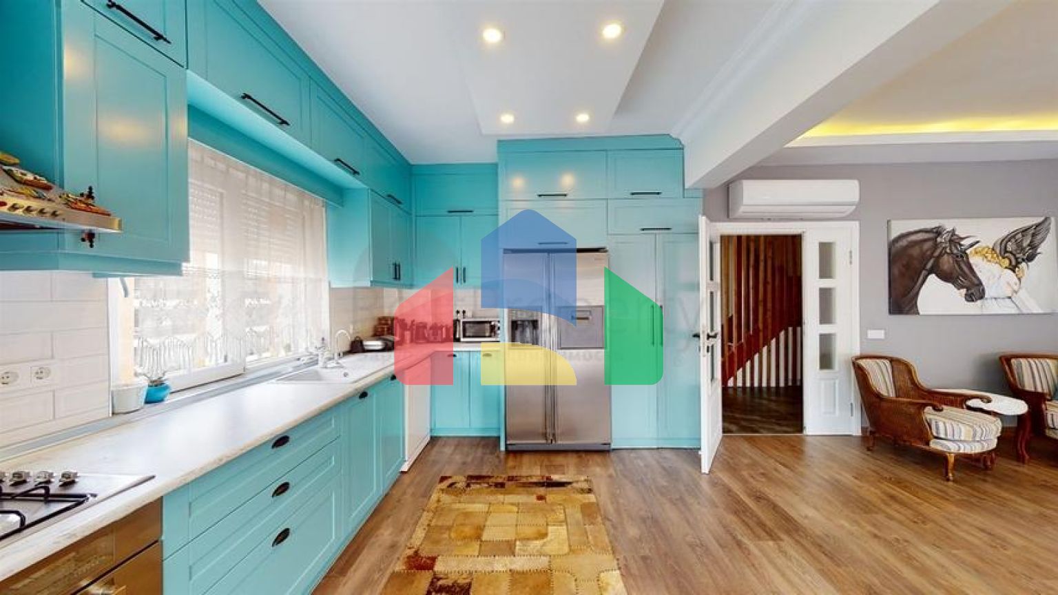 Квартира планування 6 + 1 дуплекс в мікрорайоні Унджали-Анталія