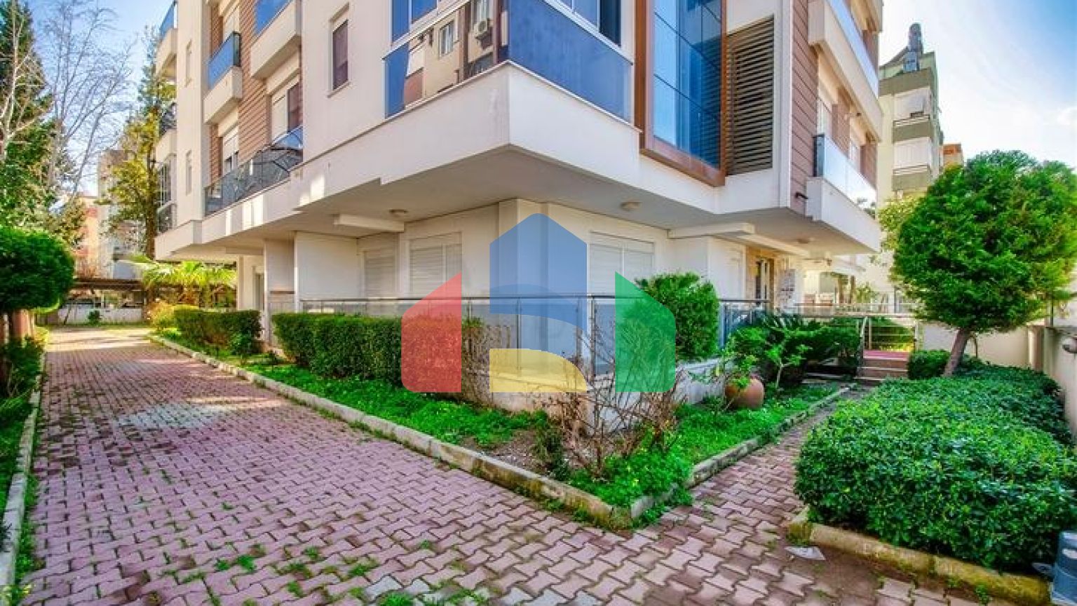 Квартира планировки 3+1 в микрорайоне Лиман - Анталия