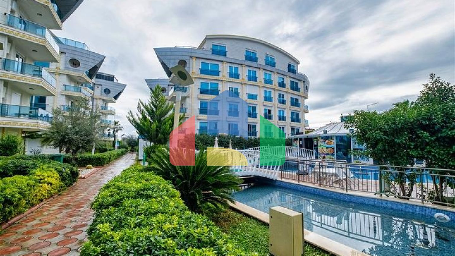 Квартири планування 2+1 і 3 + 1 дуплекс в мікрорайоні Хурма-Анталія