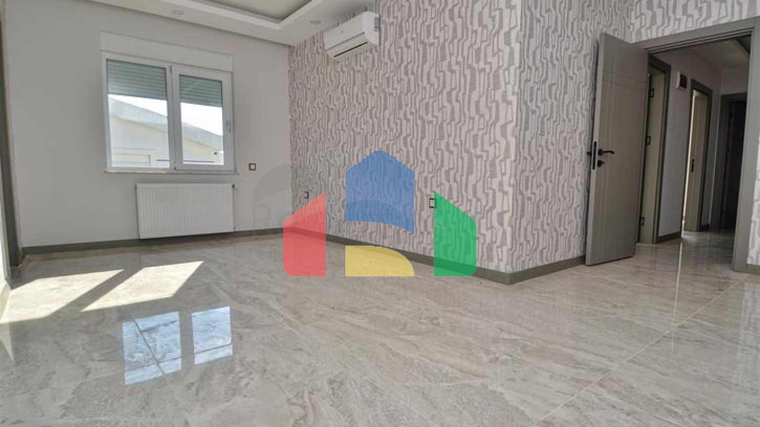 Квартира планування 4 + 1 в мікрорайоні Хурма - Анталія