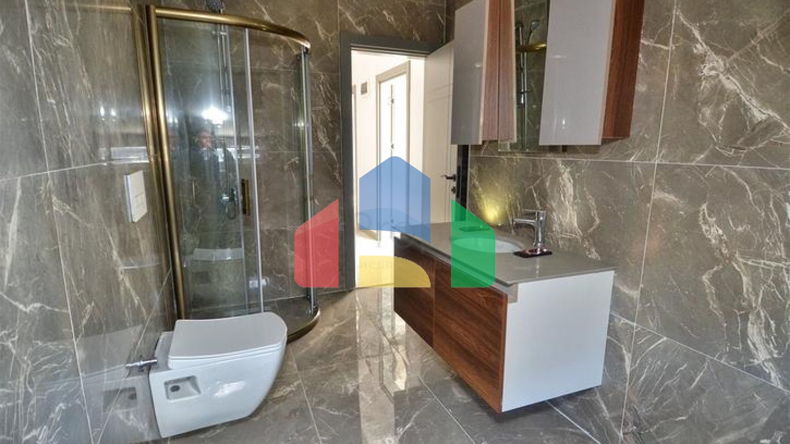 Квартира планування 4 + 1 в мікрорайоні Хурма - Анталія