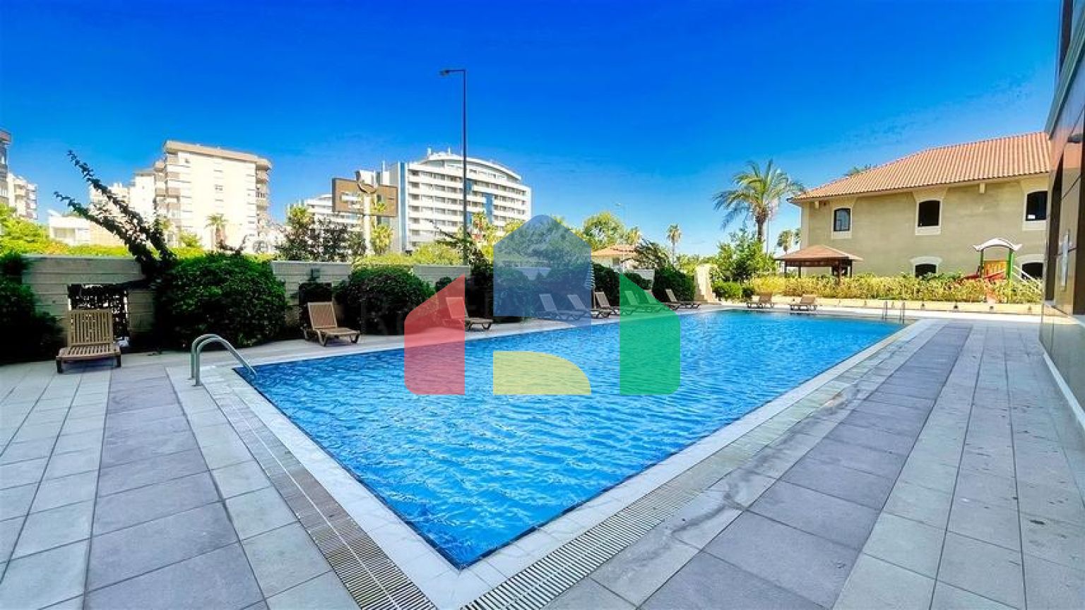 Квартира планування 3 + 1 в мікрорайоні Лиман - Анталія