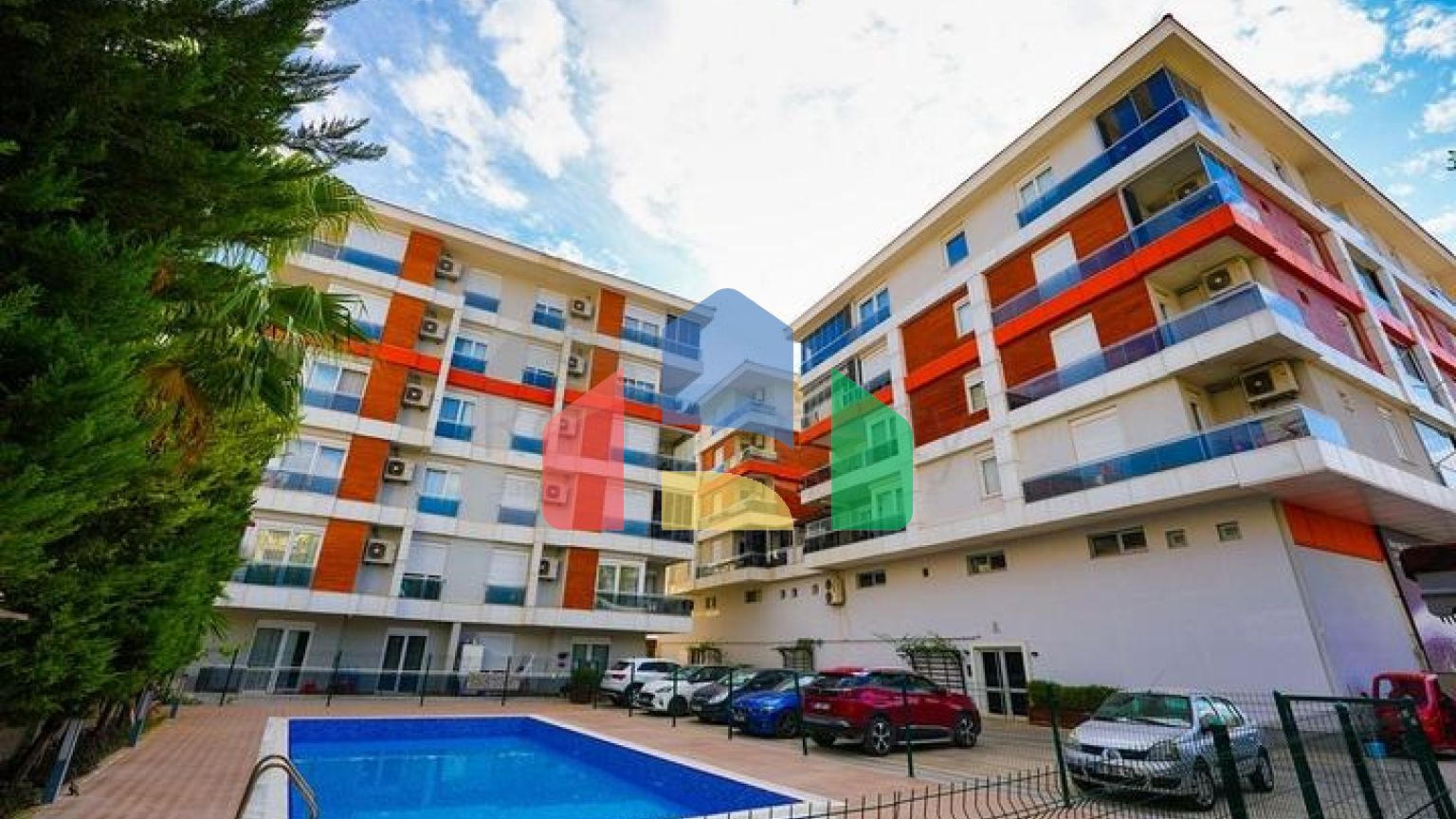 Квартира планування 2 + 1 в центрі міста Анталія