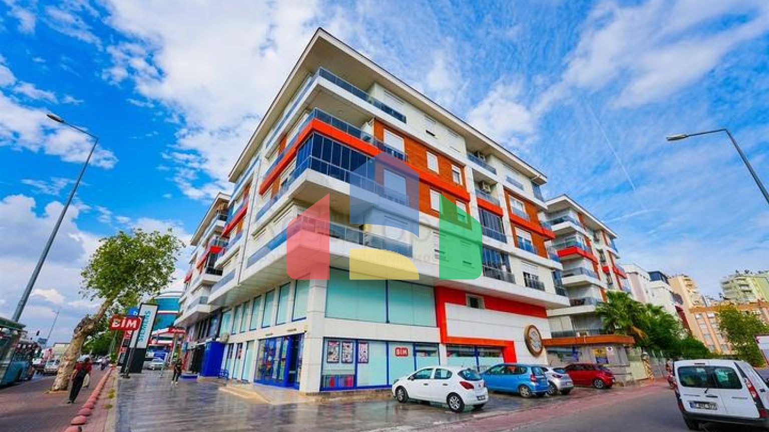 Квартира планування 2 + 1 в центрі міста Анталія