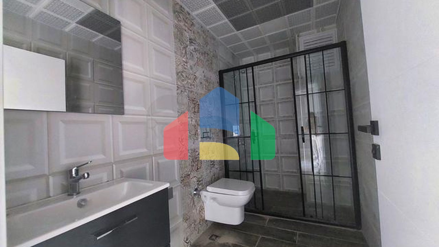 Квартири планування 3+1 , 4+1 і 6 + 1 дуплекс в мікрорайоні Кизилтопрак-Анталія