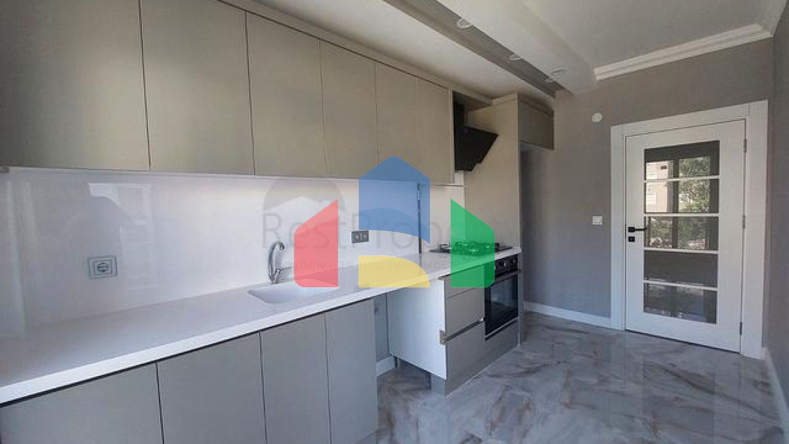 Квартири планування 3+1 , 4+1 і 6 + 1 дуплекс в мікрорайоні Кизилтопрак-Анталія