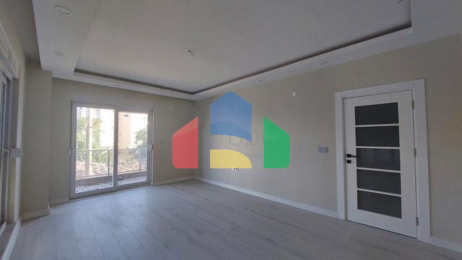 Квартири планування 3+1 , 4+1 і 6 + 1 дуплекс в мікрорайоні Кизилтопрак-Анталія