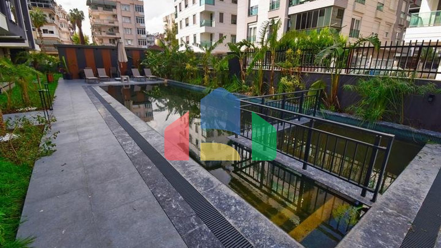 Інвестиційний проект в центрі міста Анталія