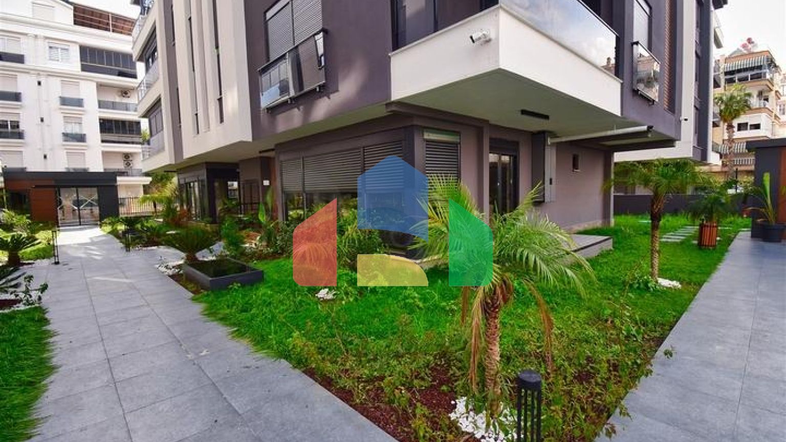 Інвестиційний проект в центрі міста Анталія