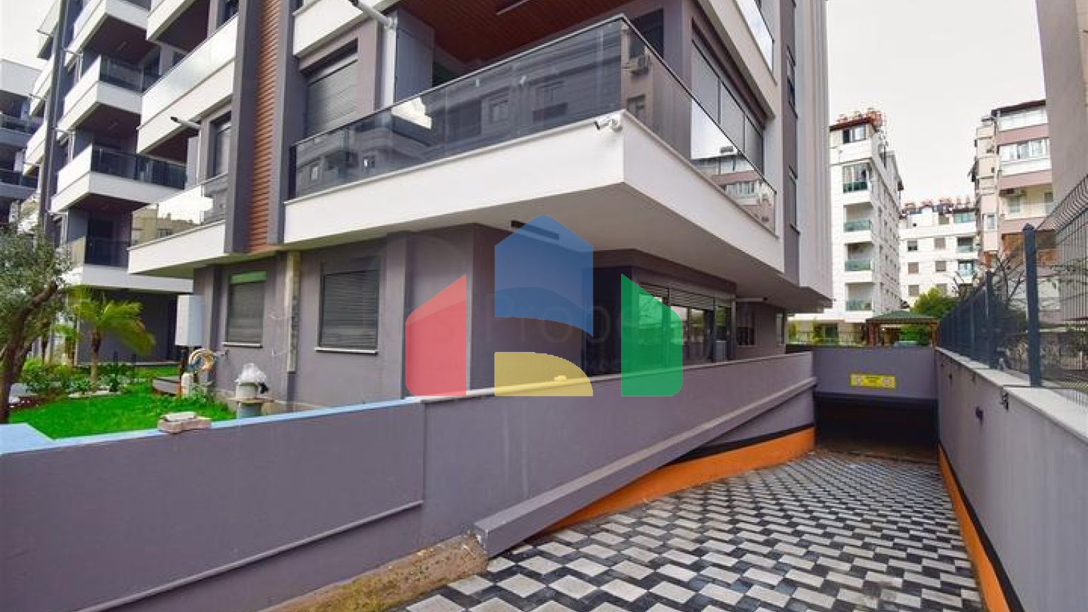 Інвестиційний проект в центрі міста Анталія