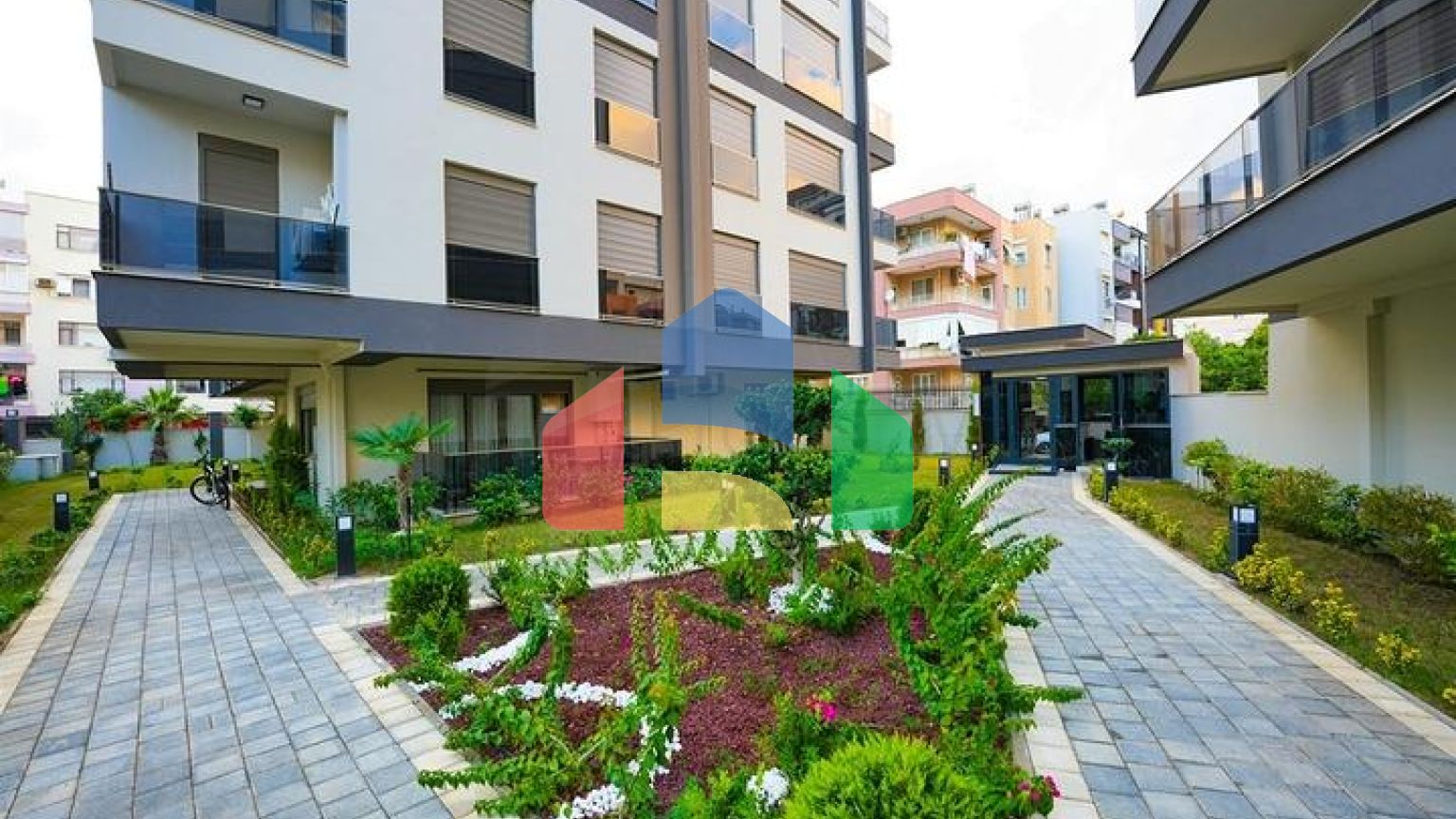 Квартира планування 3 + 1 в мікрорайоні Зердалик - Анталія