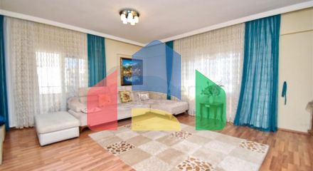 Квартира планировки 5+1 дуплекс в районе Мейданкавагы - Анталия