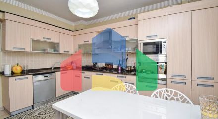 Квартира планування 5 + 1 дуплекс в районі Мейданкаваги-Анталія