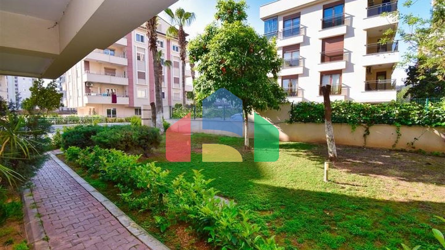 Квартира планування 5 + 1 дуплекс в районі Мейданкаваги-Анталія