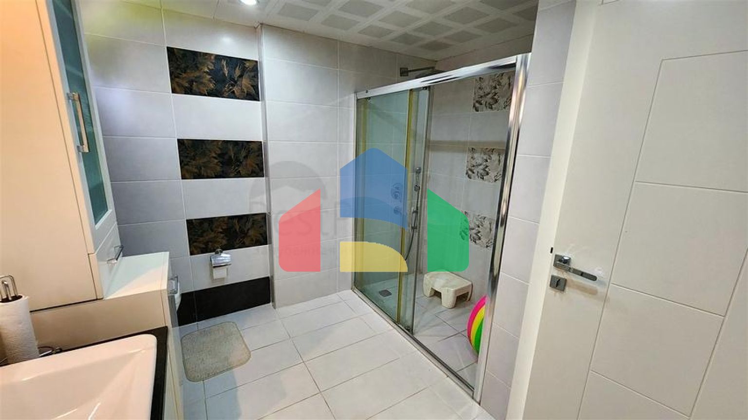 Квартира планування 3 + 1 в мікрорайоні Єшильбахче - Анталія