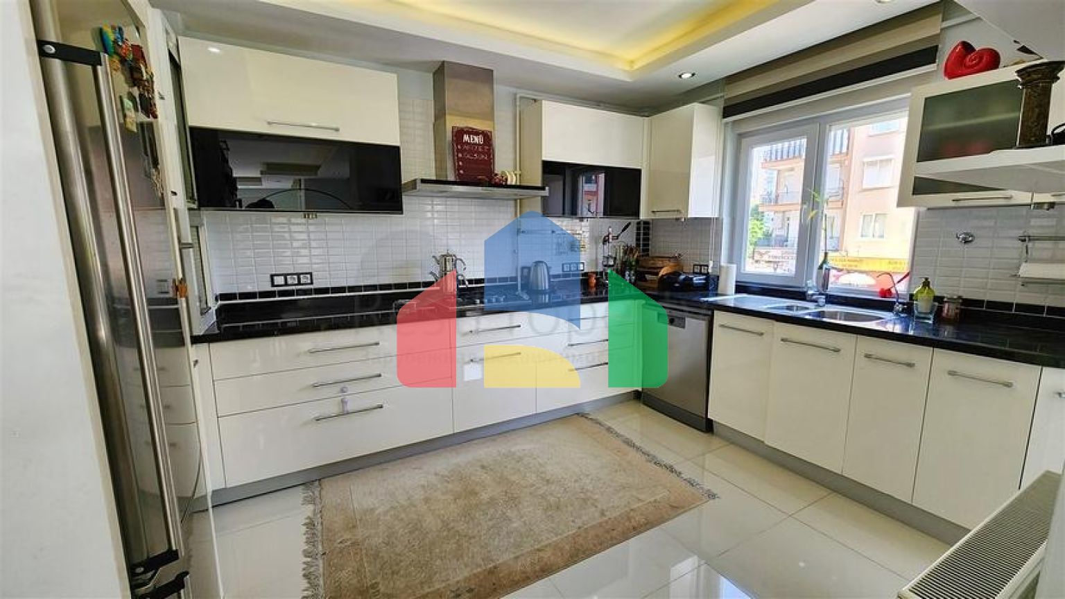 Квартира планування 3 + 1 в мікрорайоні Єшильбахче - Анталія