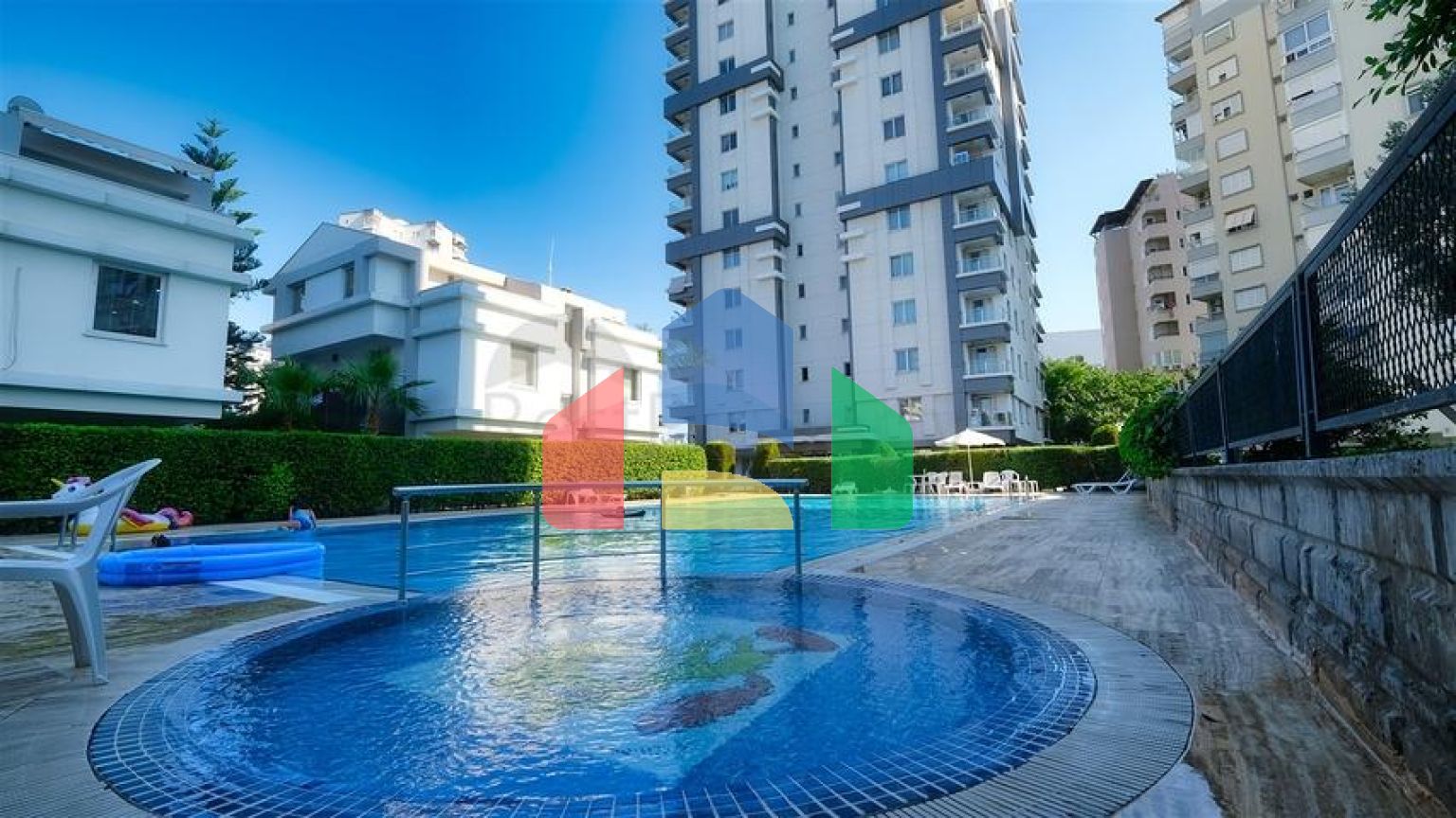 Квартира планування 3 + 1 в районі Єшилбахче міста Анталія