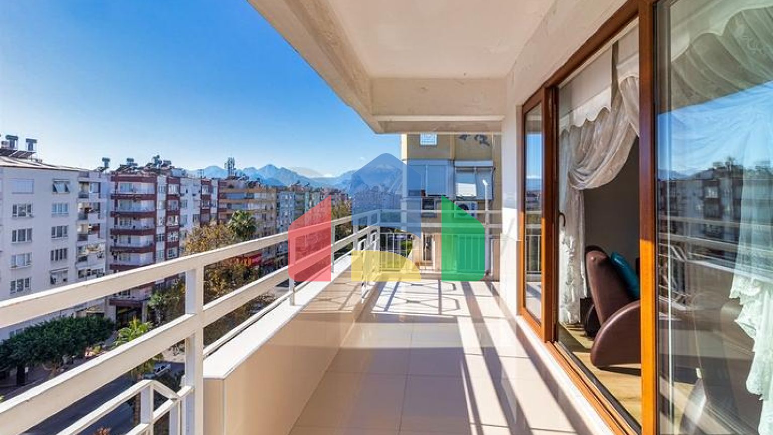 Квартира планування 3 + 1 в мікрорайоні Варлик - Анталія