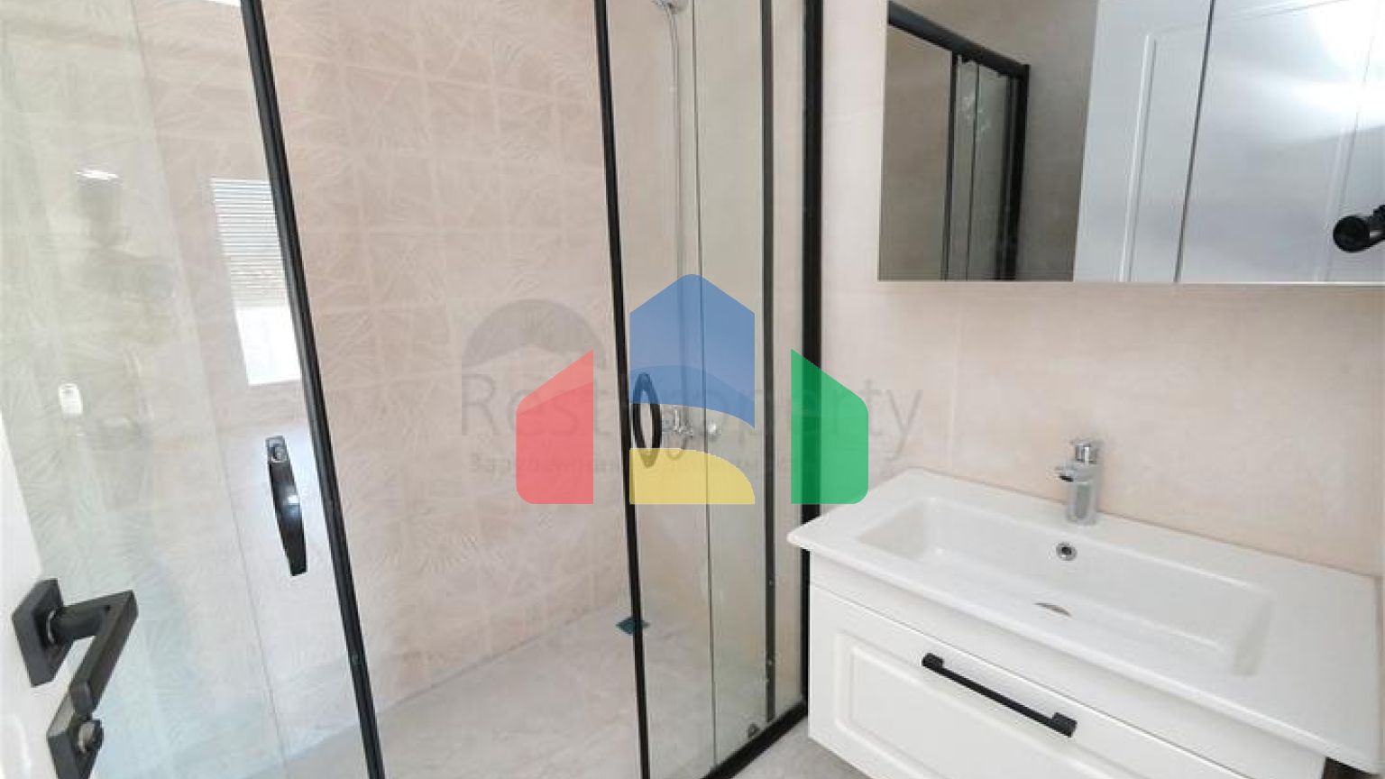 Квартиры планировки 2+1 , 4+1 и 5+1 дуплекс в микрорайоне Синан - Анталия