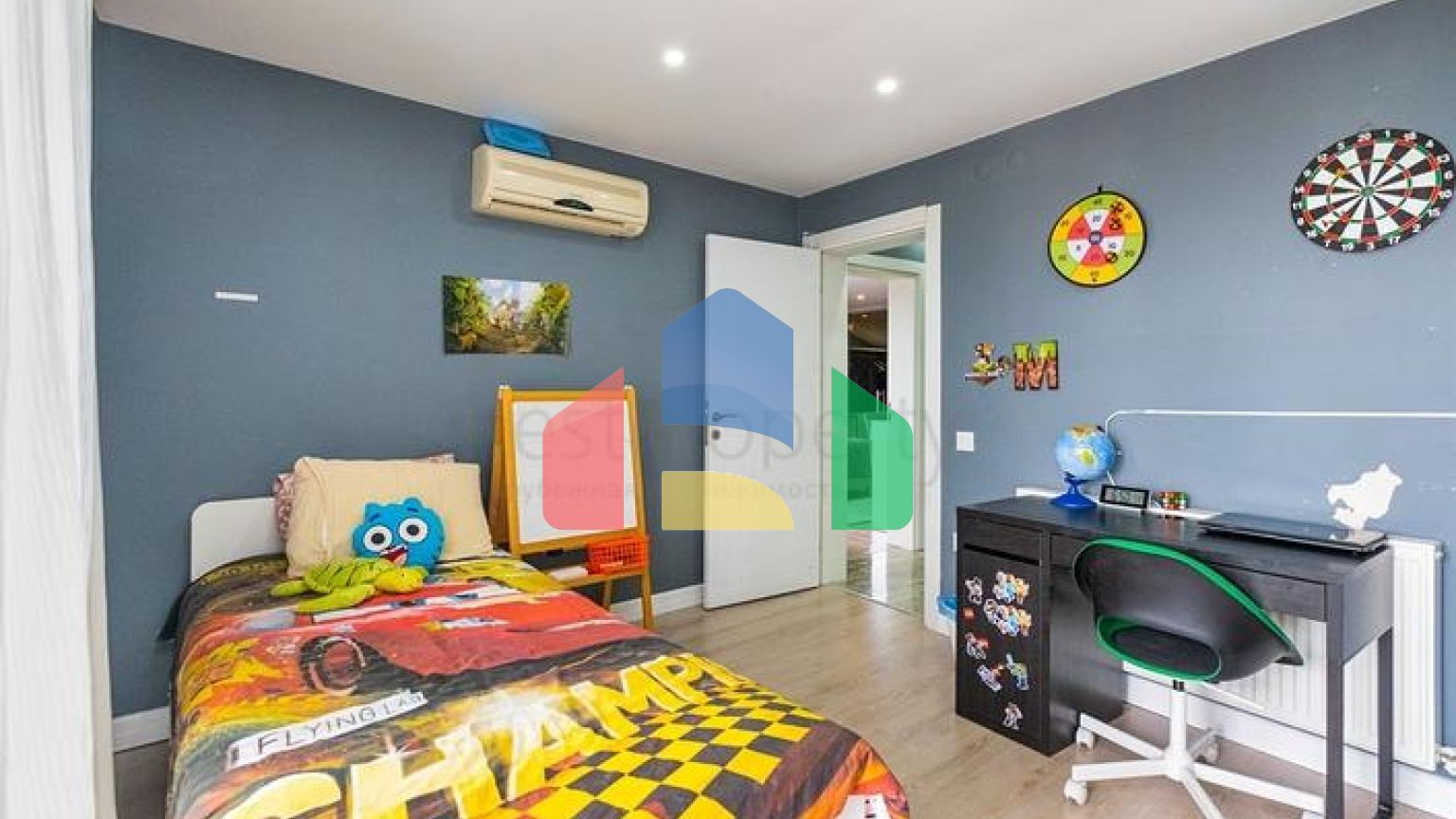 Квартира планировки 3+1 дуплекс в микрорайоне Енигюн - Анталия