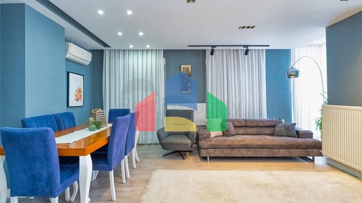 Квартира планировки 3+1 дуплекс в микрорайоне Енигюн - Анталия