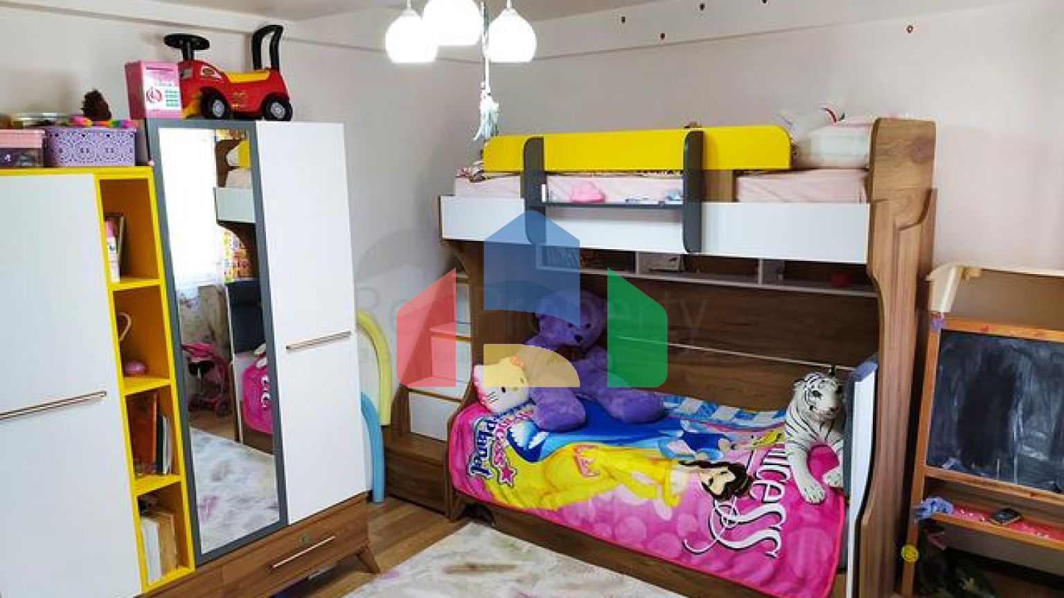 Квартира планування 2 + 1 в мікрорайоні Гебізлі - Анталія