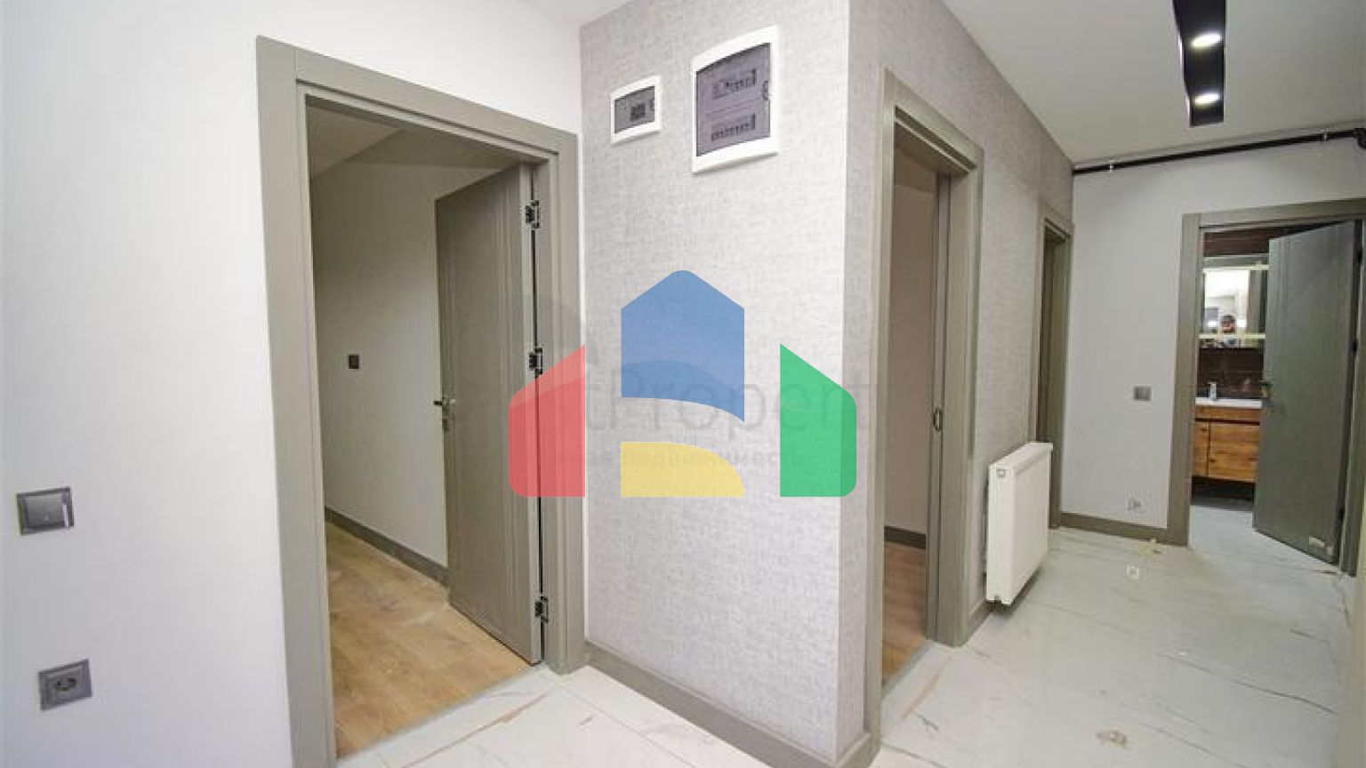 Квартира планування 3 + 1 в центрі міста Анталія