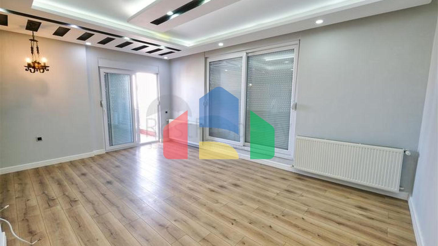 Квартира планування 4 + 1 дуплекс в центрі міста Анталія