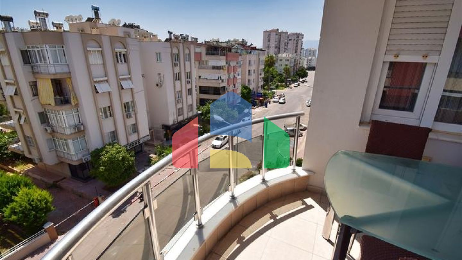 Квартира планування 6 + 2 дуплекс в центрі міста Анталія