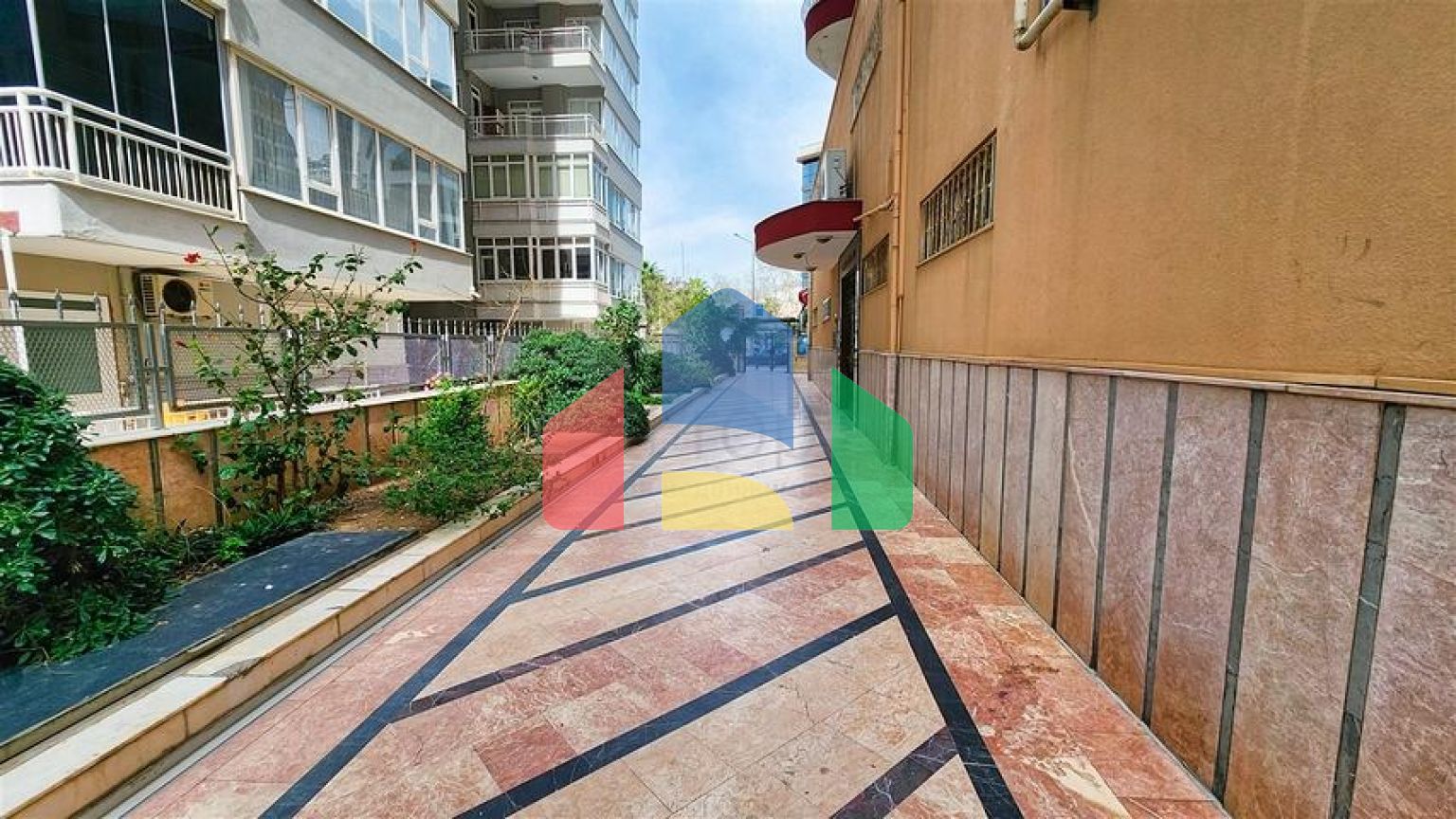 Квартира планування 3 + 1 в мікрорайоні Торослар - Анталія