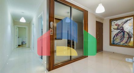 Квартира планировки 3+1 в центре города Анталия