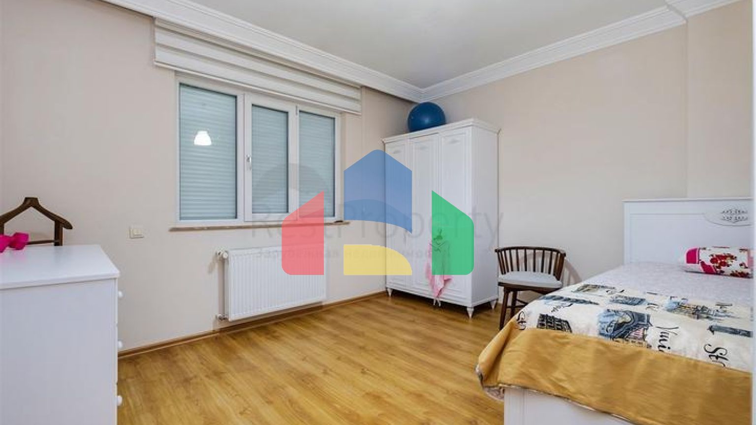 Квартира планировки 3+1 в центре города Анталия