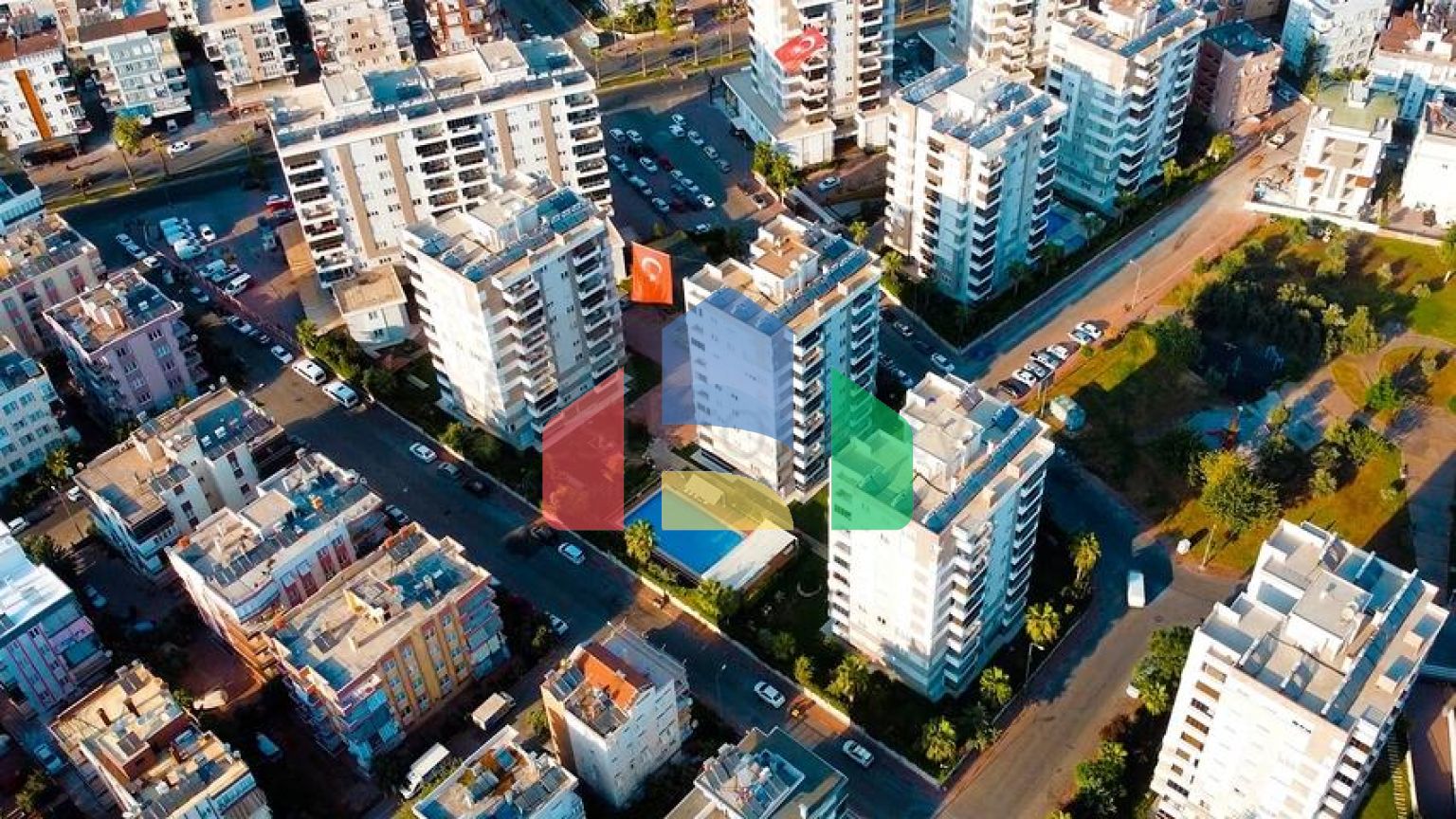 Квартира планировки 3+1 в центре города Анталия