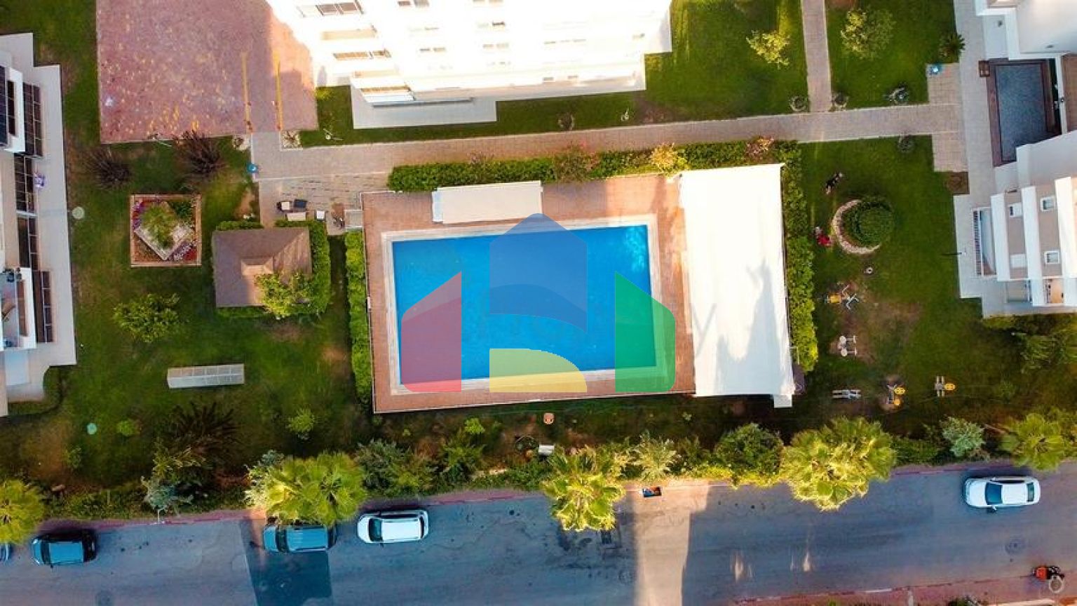 Квартира планировки 3+1 в центре города Анталия