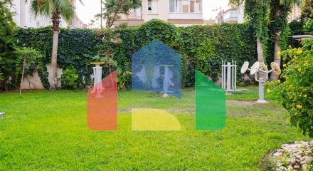 Квартира планировки 3+1 в центре города Анталия