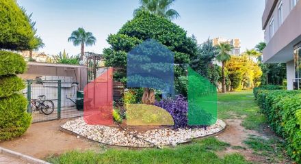 Квартира планировки 3+1 в центре города Анталия