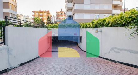 Квартира планировки 3+1 в центре города Анталия