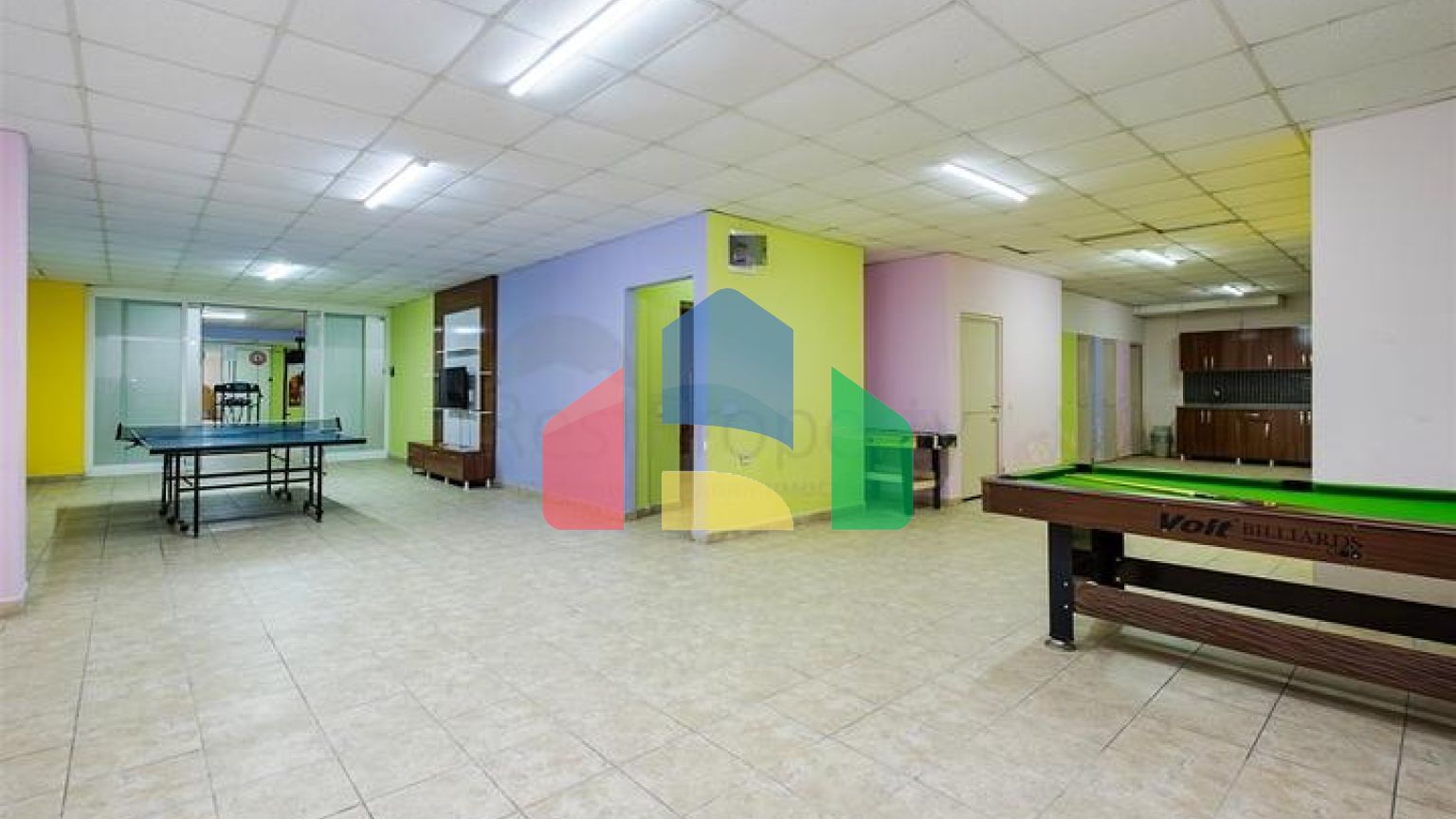 Квартира планировки 3+1 в центре города Анталия