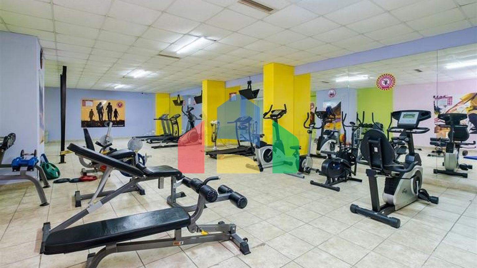 Квартира планировки 3+1 в центре города Анталия