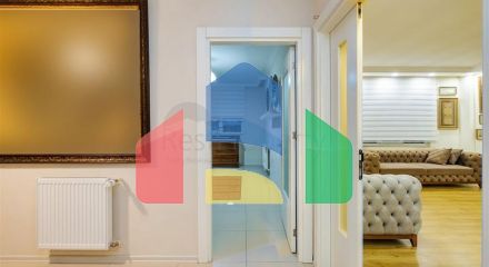 Квартира планировки 3+1 в центре города Анталия