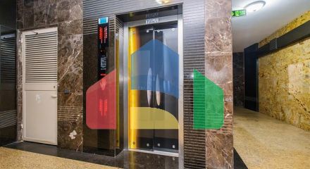 Квартира планировки 3+1 в центре города Анталия