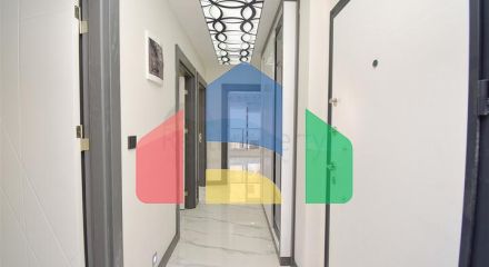 Квартири планування 1 + 1 і 4 + 1 в мікрорайоні Конуксевер - Анталія