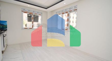 Квартири планування 1 + 1 і 4 + 1 в мікрорайоні Конуксевер - Анталія