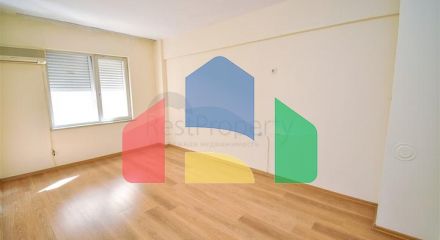 Квартира планування 3 + 1 в центрі міста Анталія